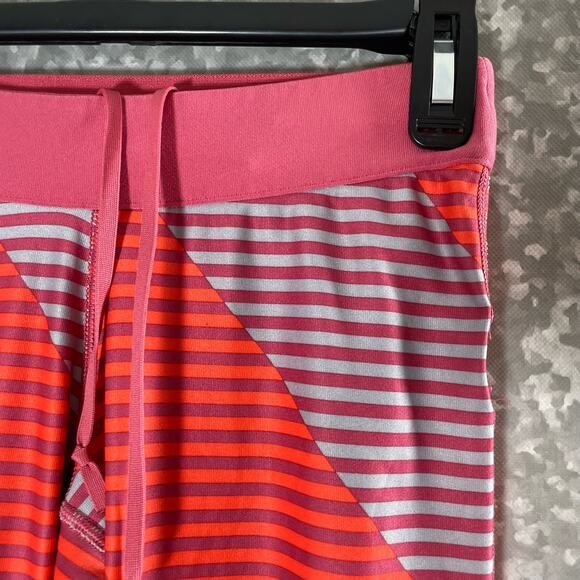 Nike Dri Fit Pink Striped Capri Activewear Leggings - Size XS - Fold Over Waist - Picture 2 of 7